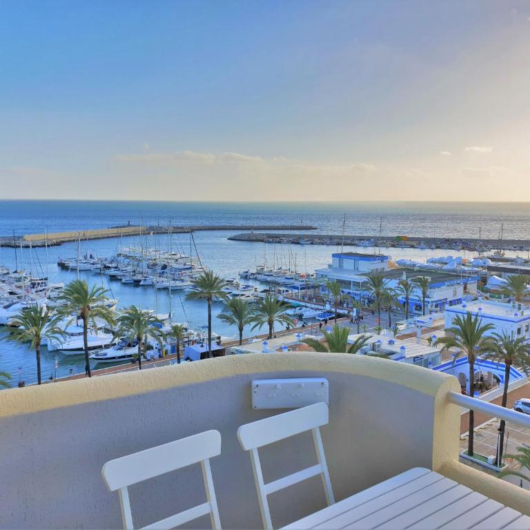 FABULOUS APARTMENT IN FRONT OF SEA & MARINA WITH INCREDIBLE VIEWS - Apartamento de 2 dormitorios - 1
