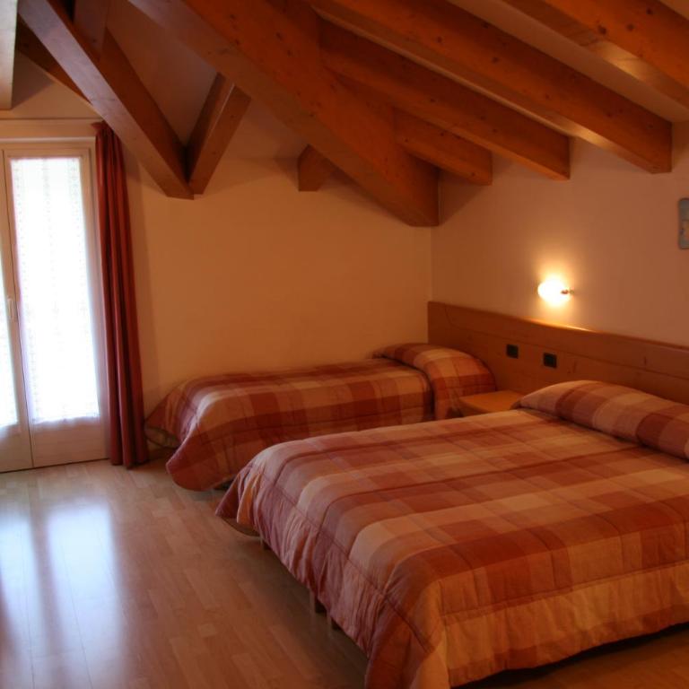 Dolomiti Hotel Olimpia - Habitación Triple con balcón - 1