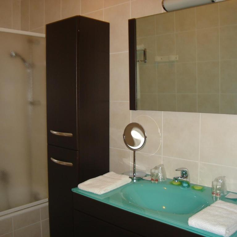 L'Oasis - Superior Double Room with Balcony - Lake or Park View - 1