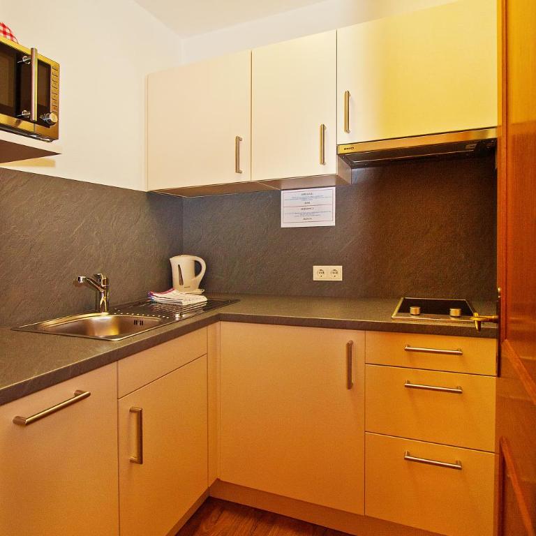 Ferienwohnungen Appartements Patscheider - Apartment mit 1 Schlafzimmer und Balkon - 5