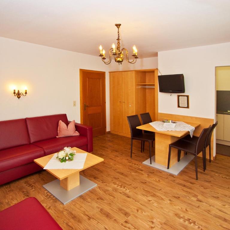 Ferienwohnungen Appartements Patscheider - Apartment mit 1 Schlafzimmer und Balkon - 2