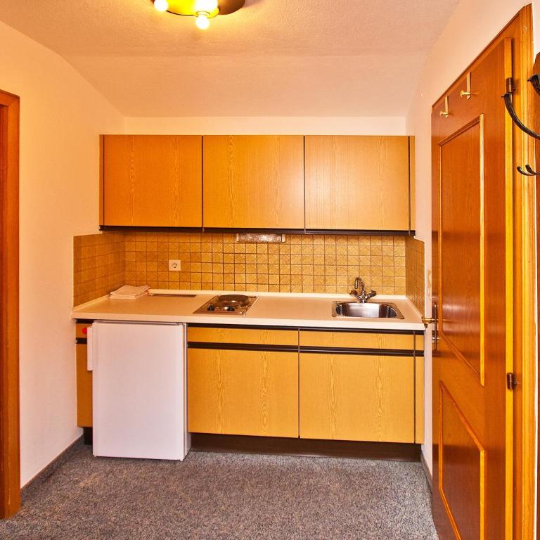 Ferienwohnungen Appartements Patscheider - Apartment mit 1 Schlafzimmer und Balkon - 4