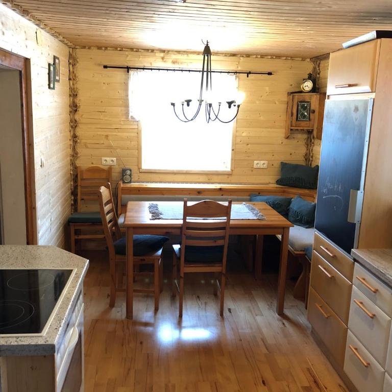 Einser Hütte GesbR - Selbstversorgerhaus für 7 Personen - Haus mit 3 Schlafzimmern - 15