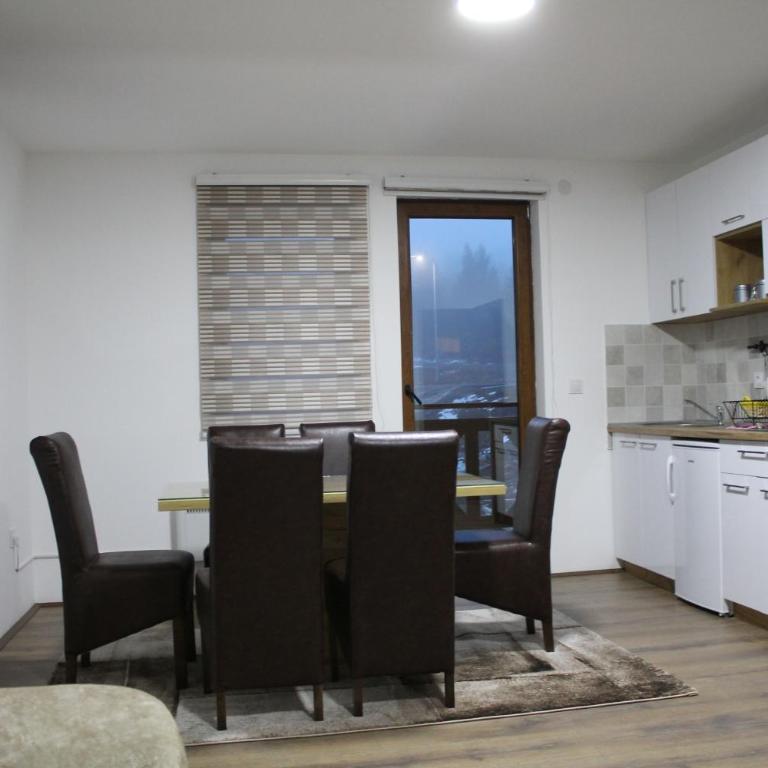 Sunčani breg - Two-Bedroom Apartment - 2