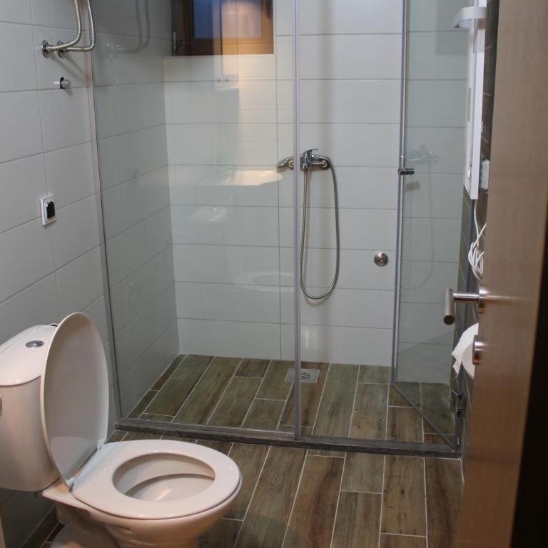 Sunčani breg - Two-Bedroom Apartment - 6