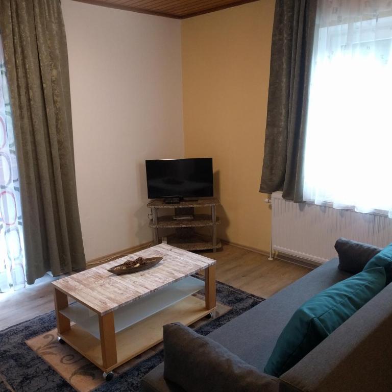 Apartmenthaus Kestel Gasthof - Apartment mit Balkon - 6