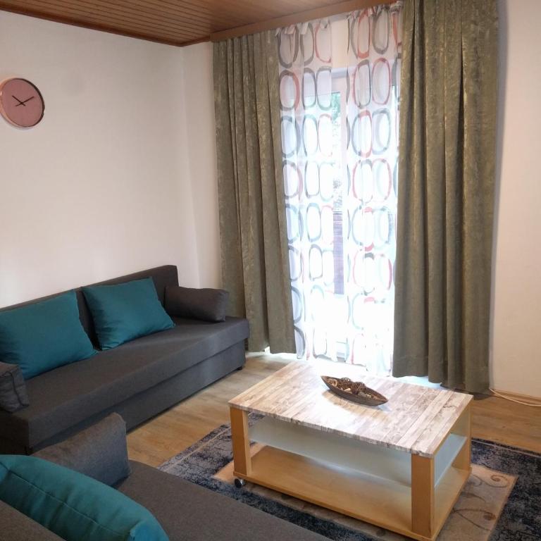 Apartmenthaus Kestel Gasthof - Apartment mit Balkon - 7