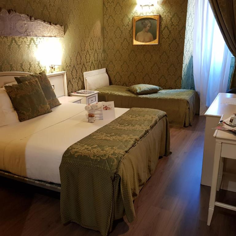 Residenza Canova Tadolini - Guesthouse - Chambre Triple Classique - 8