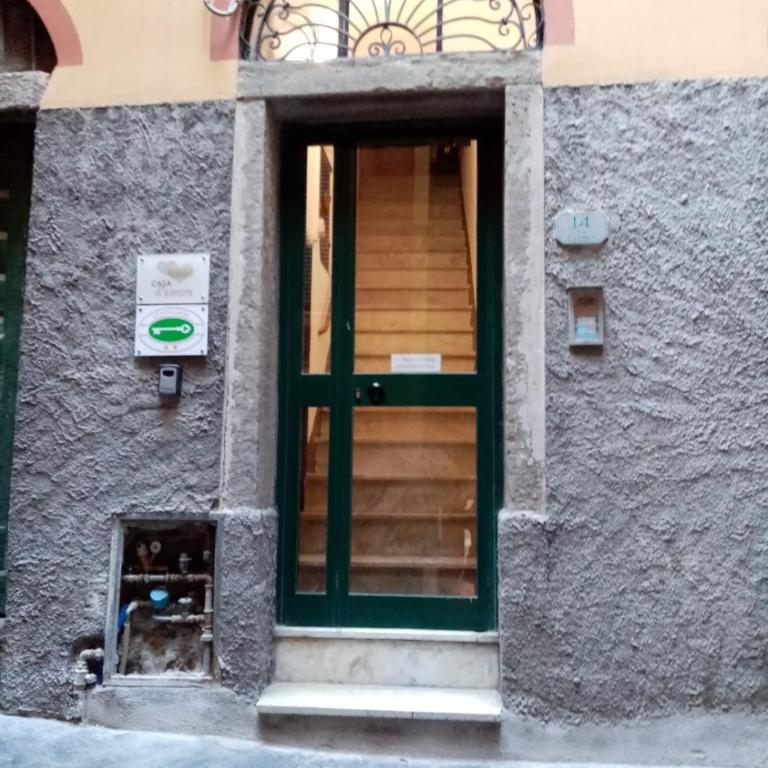 Casa D'amore - Family Room with Private Bathroom - 12