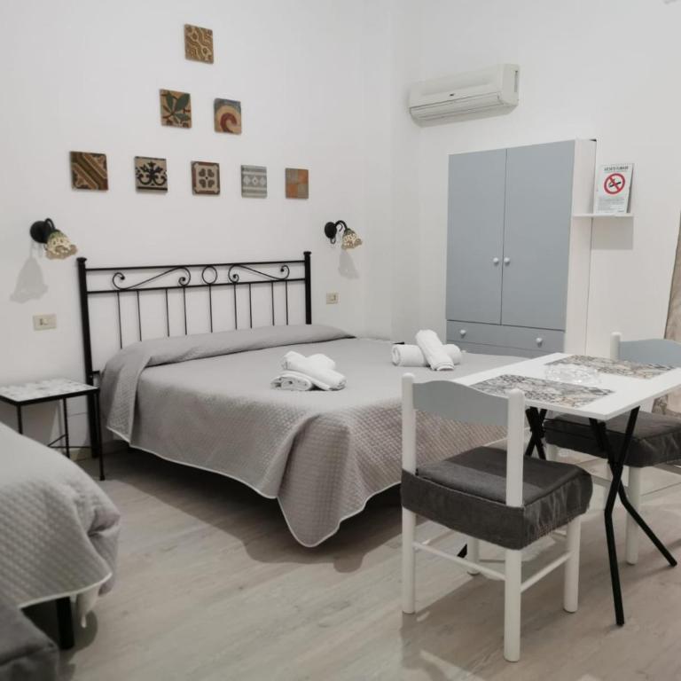 Lo Nardo Accommodation - Studio (3 Adults) - 2