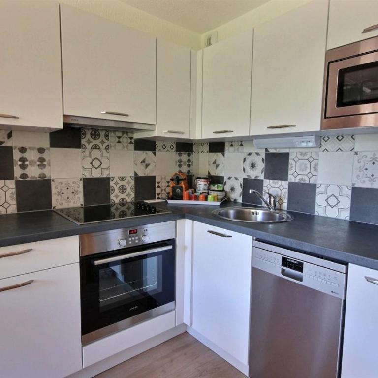 LOCATION APPARTEMENT AVEC ACCES PISCINE - CENTRE SAINT JEAN D'AULPS STATION - 5 Personnes - DAILLE 16 - Appartement Supérieur - 4