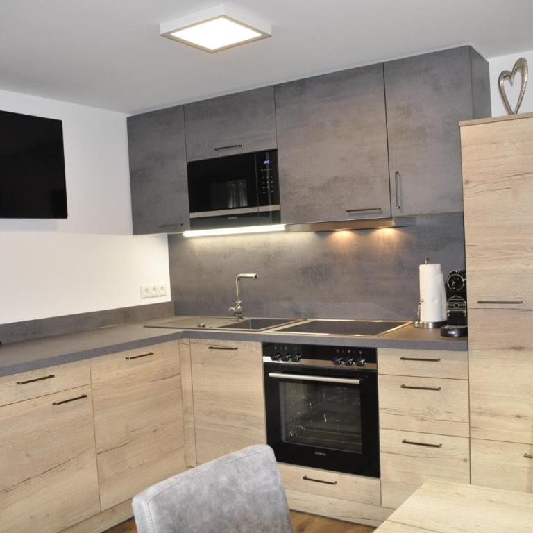Herzis Appartements - Apartment mit 2 Schlafzimmern - 9