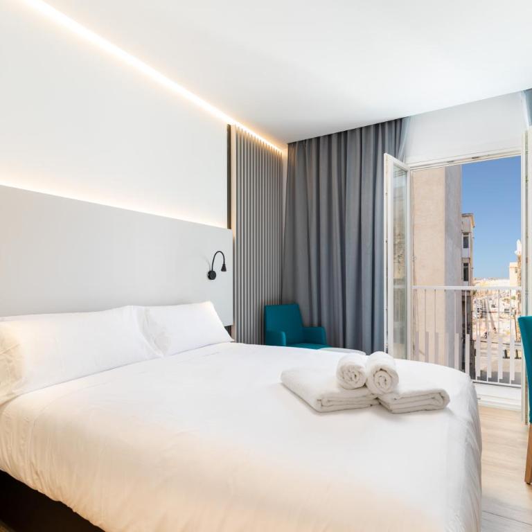 Dormos Hotel - Habitación Doble Deluxe con balcón - 1