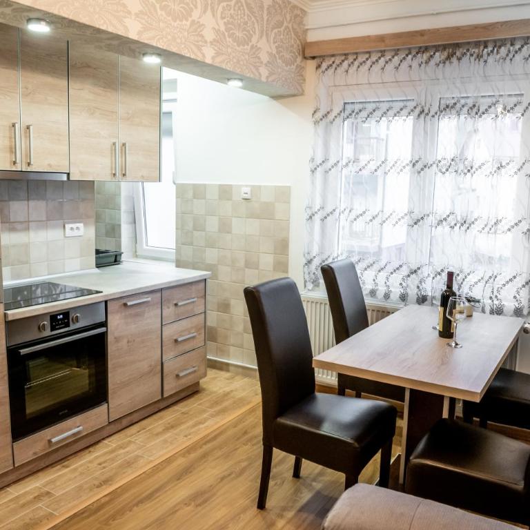 Vujisić Apartment in the City Center - Apartment - 8