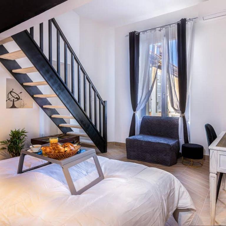 PENTHOUSE Loft 5MIN PALAIS DES FESTIVALS AND BEACH terrace view on castle - Apartment - 55