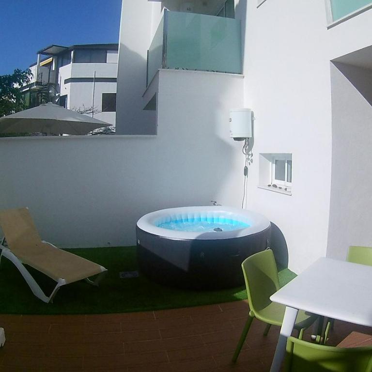 The Blue Corner Apartments - Estudio con bañera de hidromasaje y terraza - 2