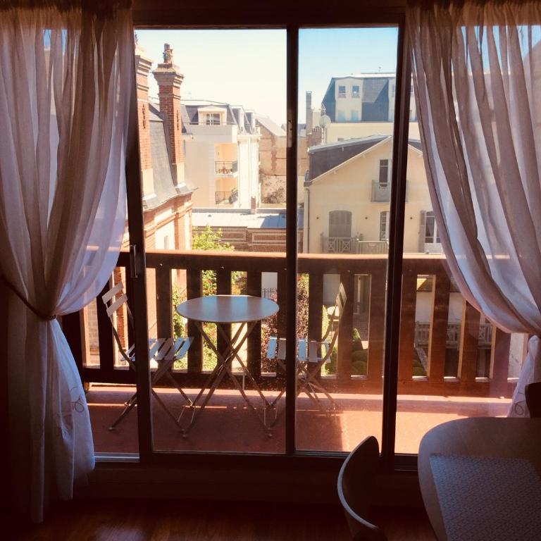 Coeur Deauville Grand 3 pièces avec Parking - Apartment mit 2 Schlafzimmern - 10