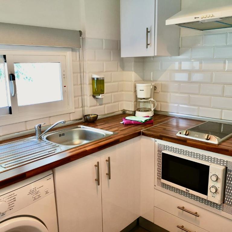 The Blue Corner Apartments - Apartamento con bañera de hidromasaje y jardín - 17