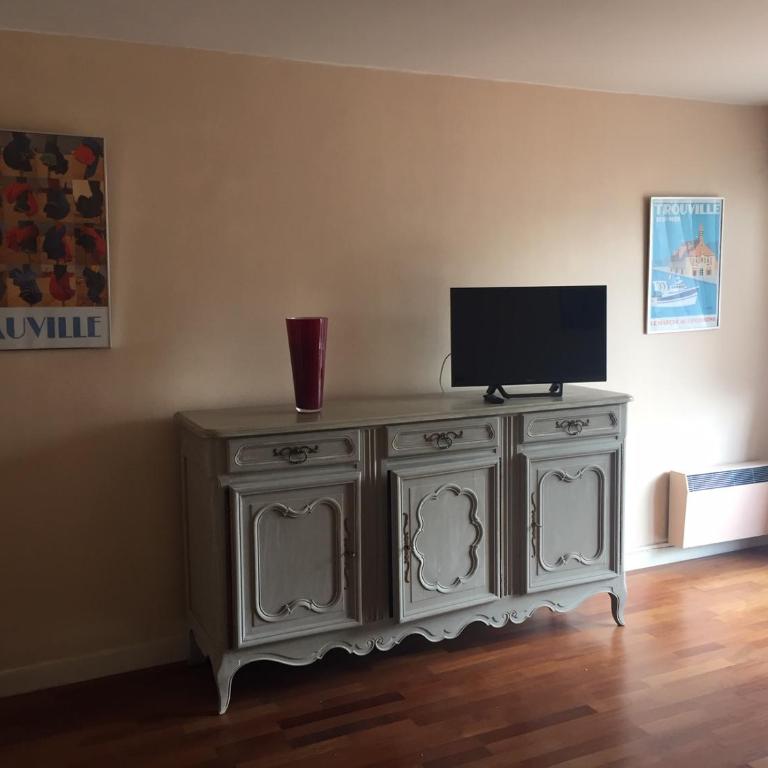 Coeur Deauville Grand 3 pièces avec Parking - Apartment mit 2 Schlafzimmern - 18