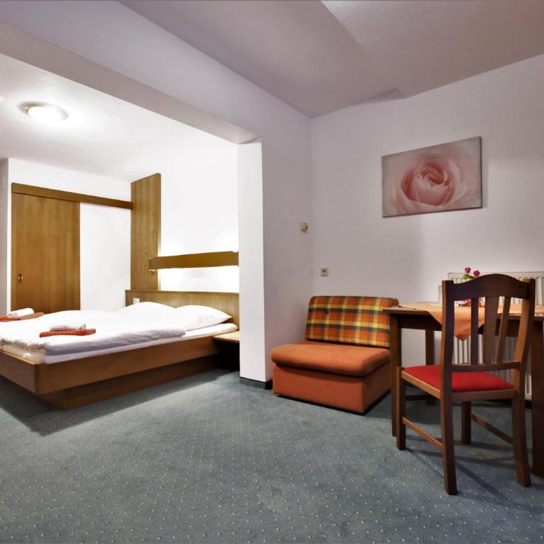 Hotel Vanda - Großes Doppelzimmer - 8