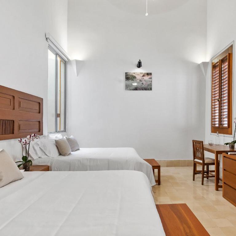 Villa Orquídea Boutique Hotel - Deluxe Quadruple Room - 1
