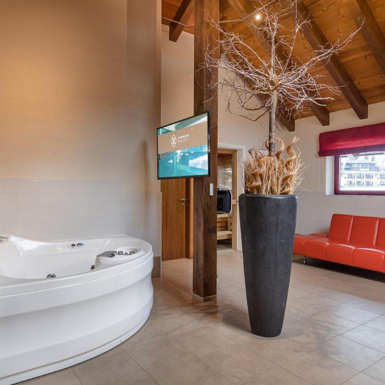 Alpinresort ValSaa - Adults Only - Tower Suite mit privatem Spa - 4
