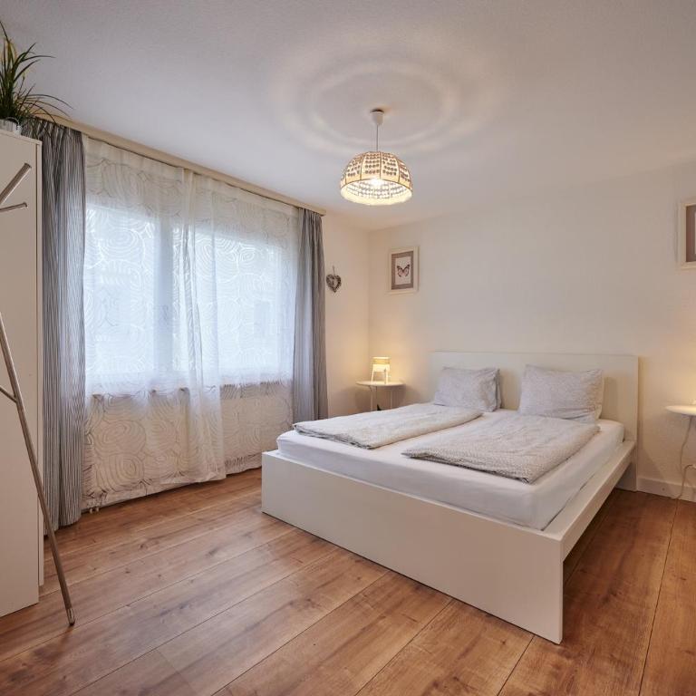 Stay Switzerland Apartments - Apartment with Mountain View - 2