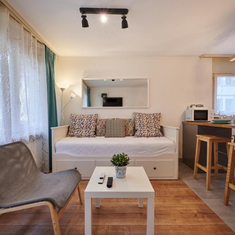 Stay Switzerland Apartments - Apartment with Mountain View - 6