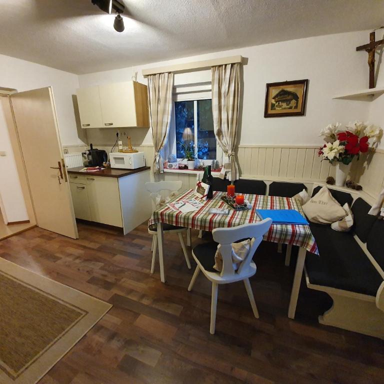 Landhaus Eder - Apartment mit Gartenblick - 14