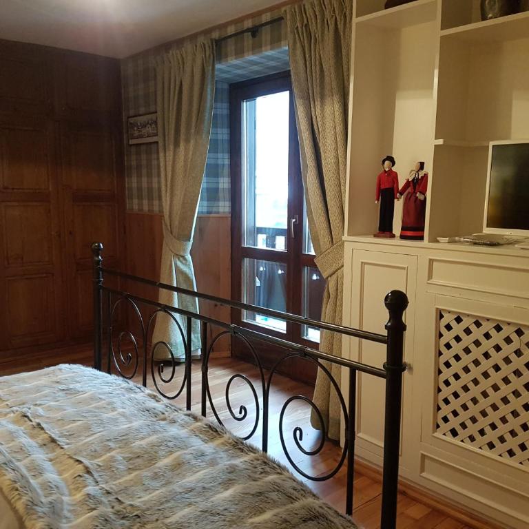 Appartamenti dei Giardini - Spazioso Appartamento con 3 Camere da Letto - 2