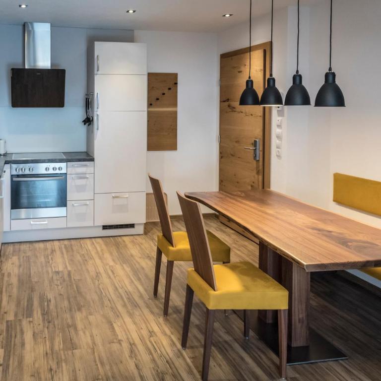 Biwak Appartements - Apartment mit Balkon - 2