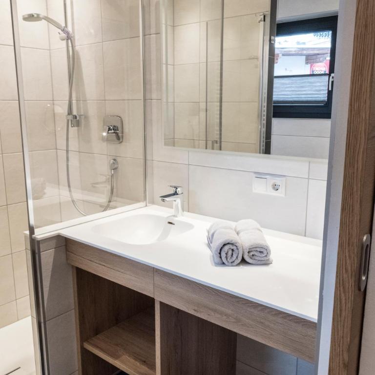 Biwak Appartements - Apartment mit Balkon - 5