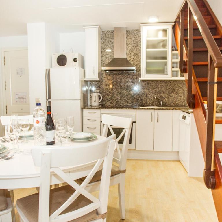AL28 Duplex en la playa, Fenals, Costa Brava - Apartamento de 3 dormitorios - 12
