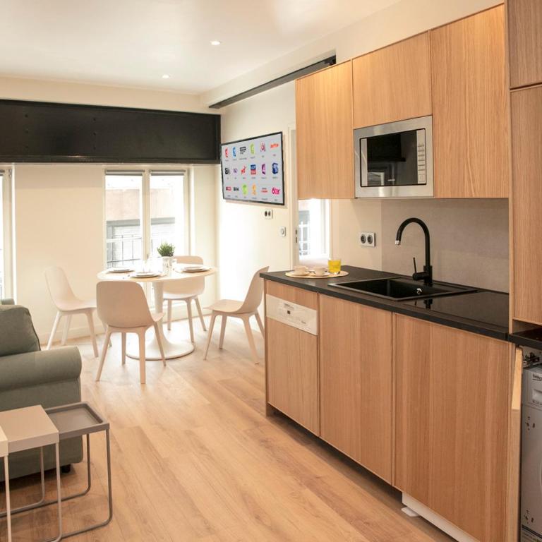 Apart 2 Opera New 2-3 Rooms for 4 guests - Appartement 2 Chambres - 2