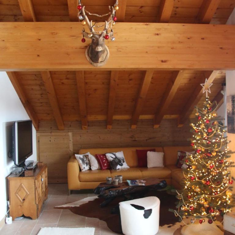 Rodasia - Appartamento con 2 Camere da Letto e con Vista Montagna - 2