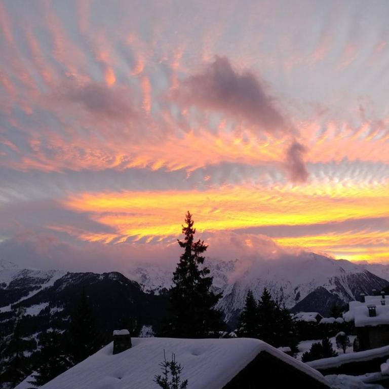 Rodasia - Appartamento con 2 Camere da Letto e con Vista Montagna - 5
