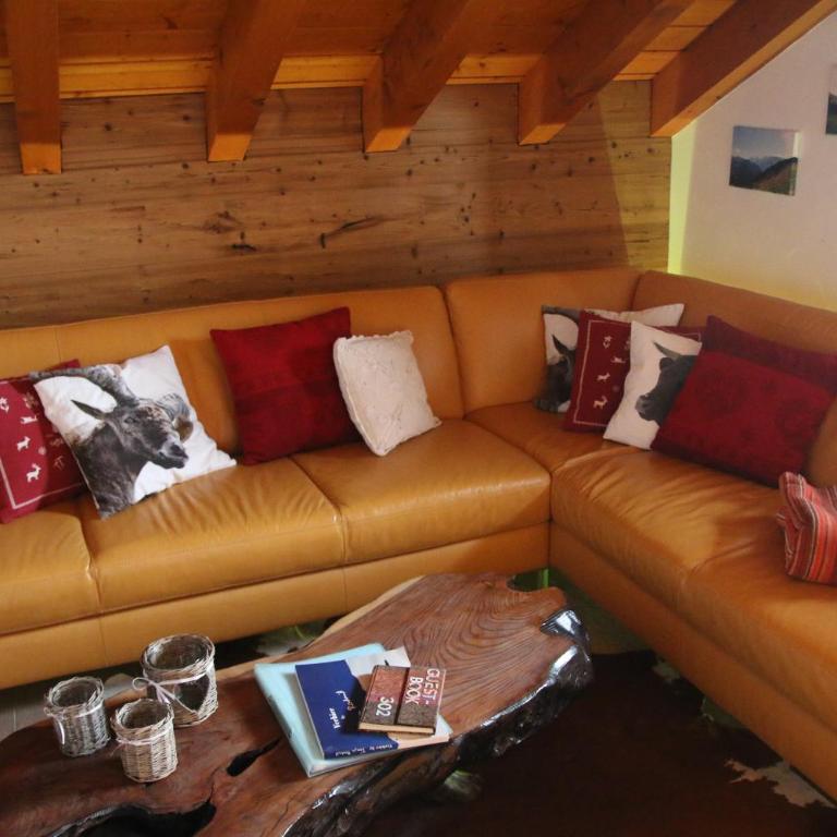 Rodasia - Appartamento con 2 Camere da Letto e con Vista Montagna - 1