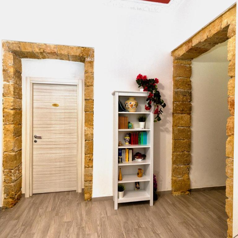GARDEN HOUSE: APARTMENTS AND ROOMS FOR HOLIDAYS - Habitación Doble con baño privado - 4