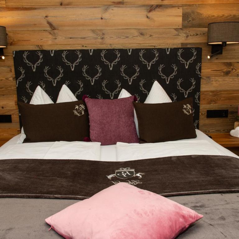 Appartements Lehenhof - Dreibettzimmer mit Bergblick - 1