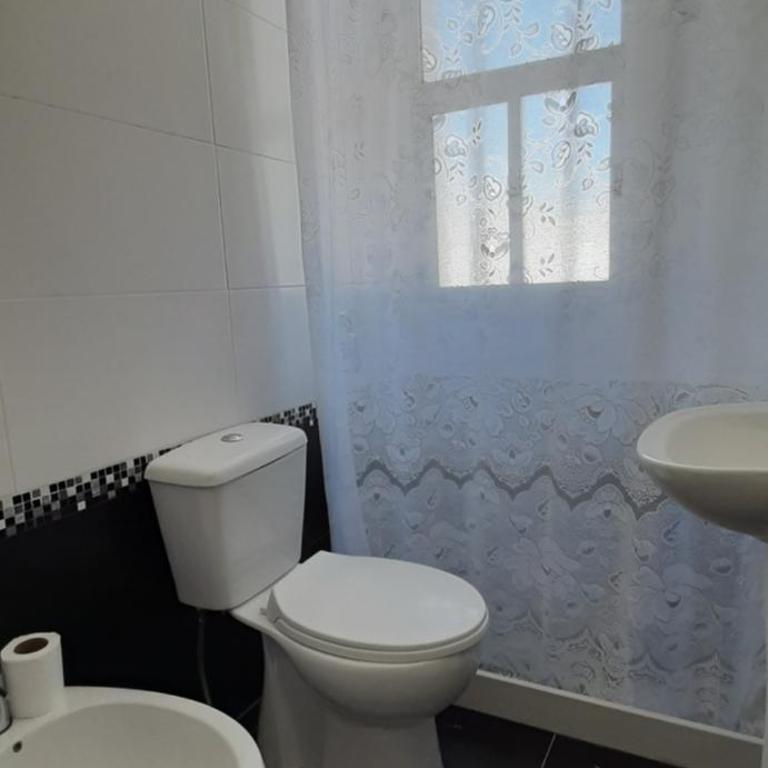 Hotel Rivadavia - Economy Quadruple Room - 2