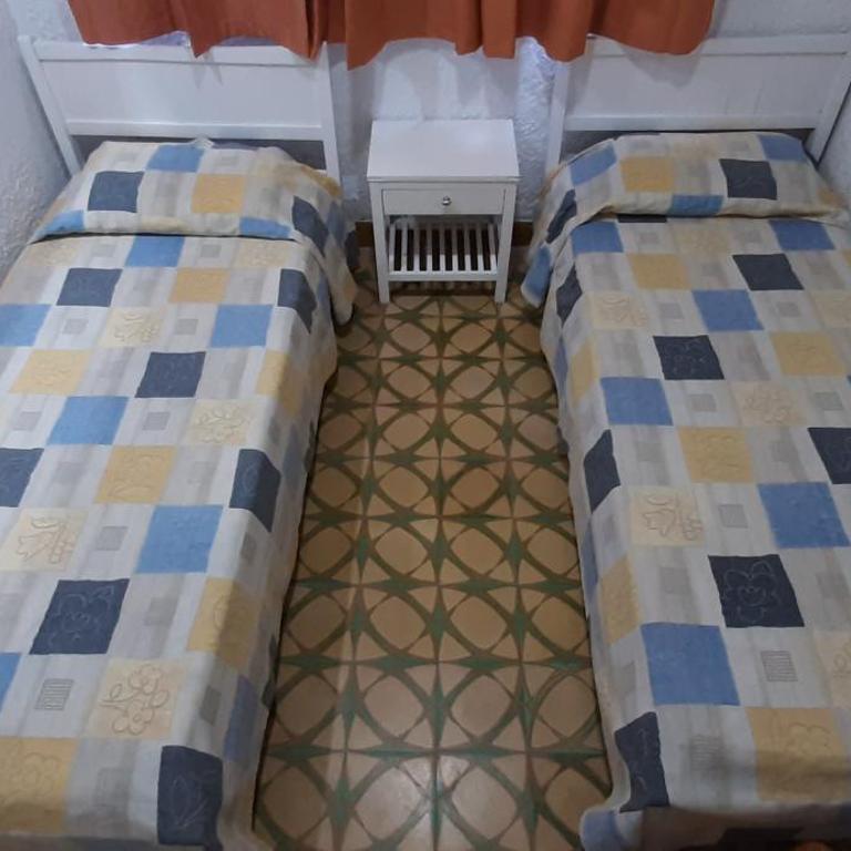 Hotel Rivadavia - Habitación Cuádruple Económica - 5