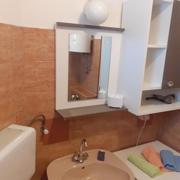 Apartman Maki - One-Bedroom Apartment - 17