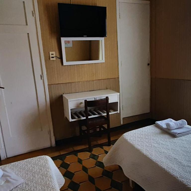 Hotel Rivadavia - Habitación Doble - 2 camas - 9