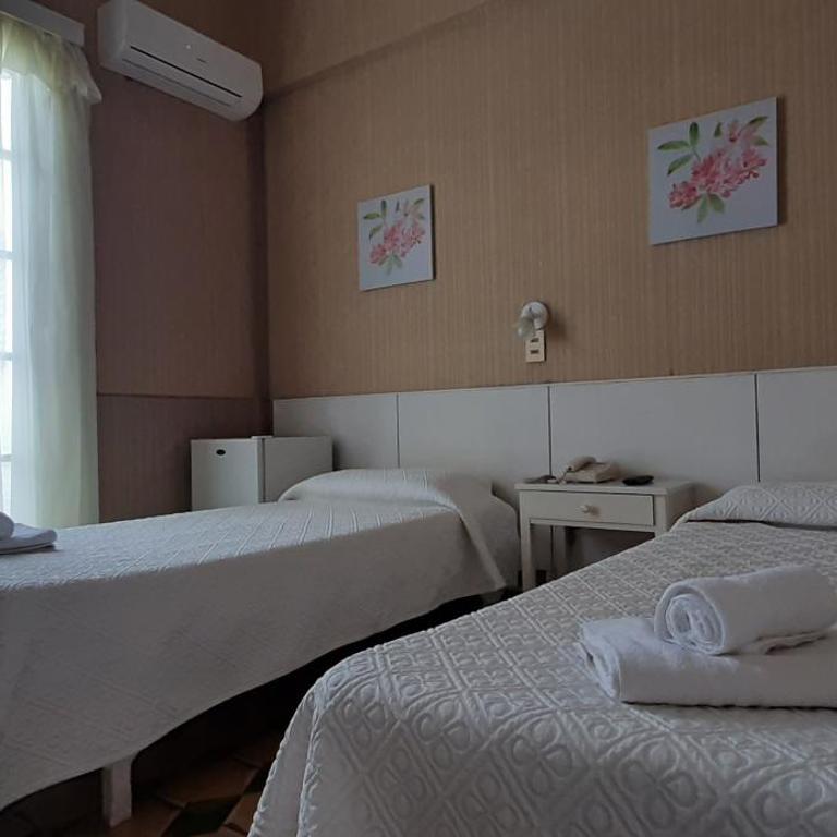 Hotel Rivadavia - Habitación Doble - 2 camas - 12
