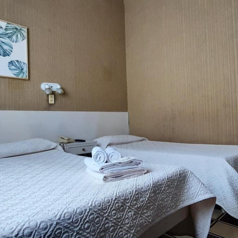 Hotel Rivadavia - Habitación Triple - 9