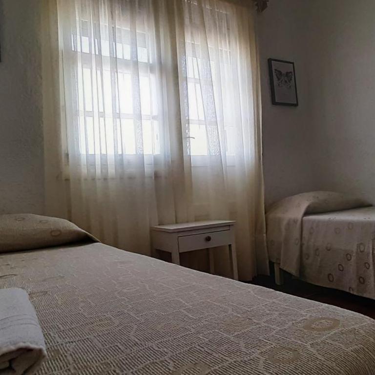 Hotel Rivadavia - Habitación Cuádruple con balcón - 11