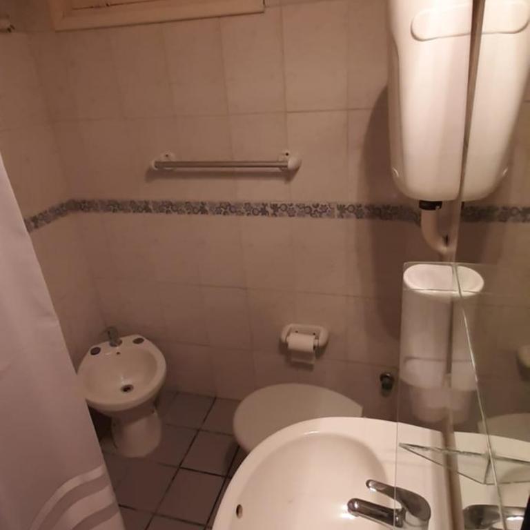 Hotel Rivadavia - Habitación Cuádruple con balcón - 15