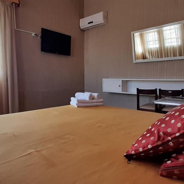 Hotel Rivadavia - Habitación Cuádruple con balcón - 22
