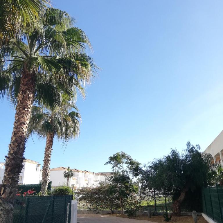 LUJOSO ADOSADO de TRES HABITACIONES en VERA PLAYA A 200 METROS DEL MAR - Casa de 3 dormitorios - 30