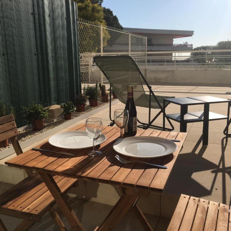 Bord de mer, studio avec terrasse - One-Bedroom Apartment - 1